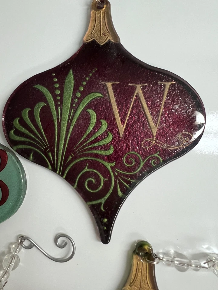 Amscan Grasslands Road Adornos de Navidad/Monograma de Vidrio/Juego de (5) Foto 4 de 4