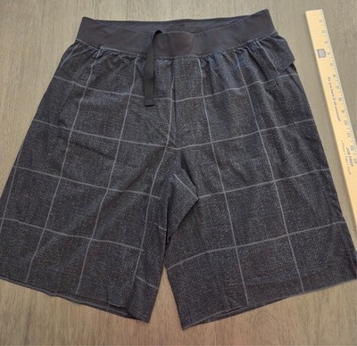 Men's THE Lululemon unlined/linerless XL XLarge 10'' Black Plaid Shorts
