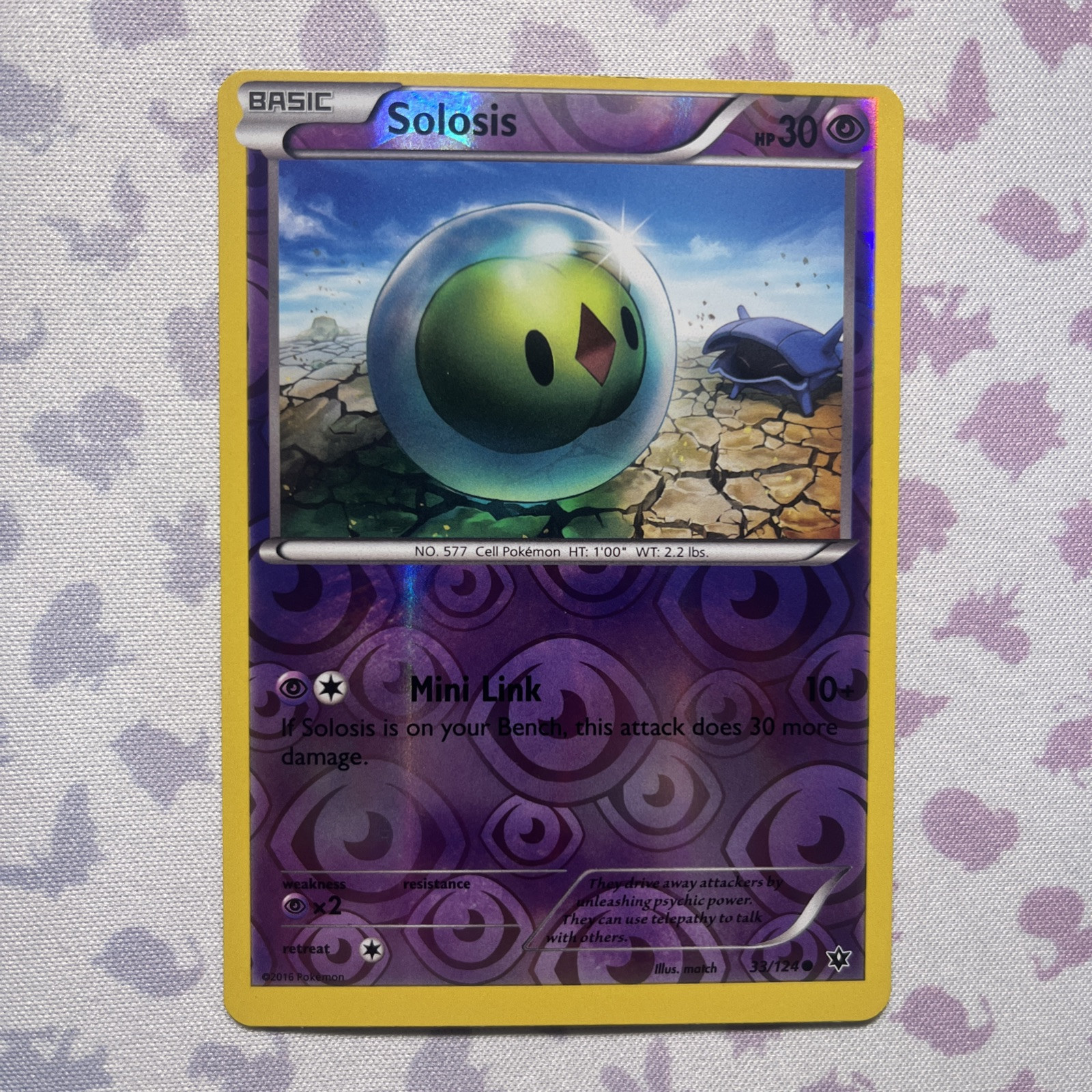 Pokemon TCG Solosis 33/124 Fates Collide Reverse Error Card/Alignment Dot/Miscut