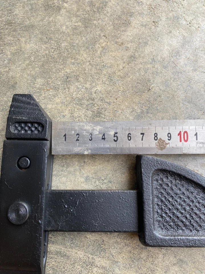 Gros Arrets de portail en fonte, butée - Photo 3/3