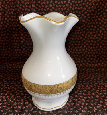 LIMOGES FRANCE Bone China White & Gold Vase - 9  Tall by 4.5'' wide- Mint