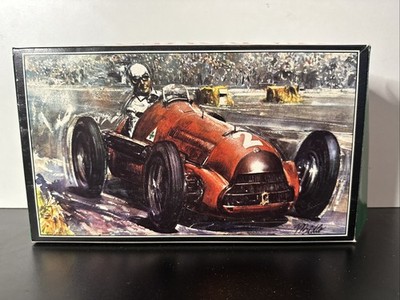 Smer Stavebnize 207 Alfa Romeo Typ 158 Modell Z  Roku 1950 Static Kit 124 NEU OV