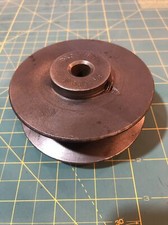 Browning Adjustable Pulley 1VP40 - 1/2  Bore   3 3/4 Outside Diameter