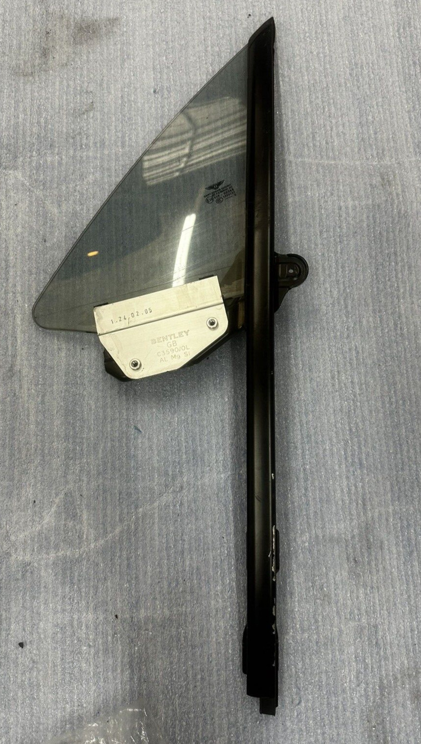 03-10 Bentley Continental GT Front Left Side Door Vent Window Glass OEM 
