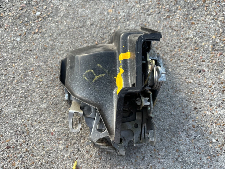 1267300235 PESTILLO PUERTA TRASERA DERECHA W126 300SD 560SEL 420SEL 300SE 500SEL AMG Foto 2 de 3