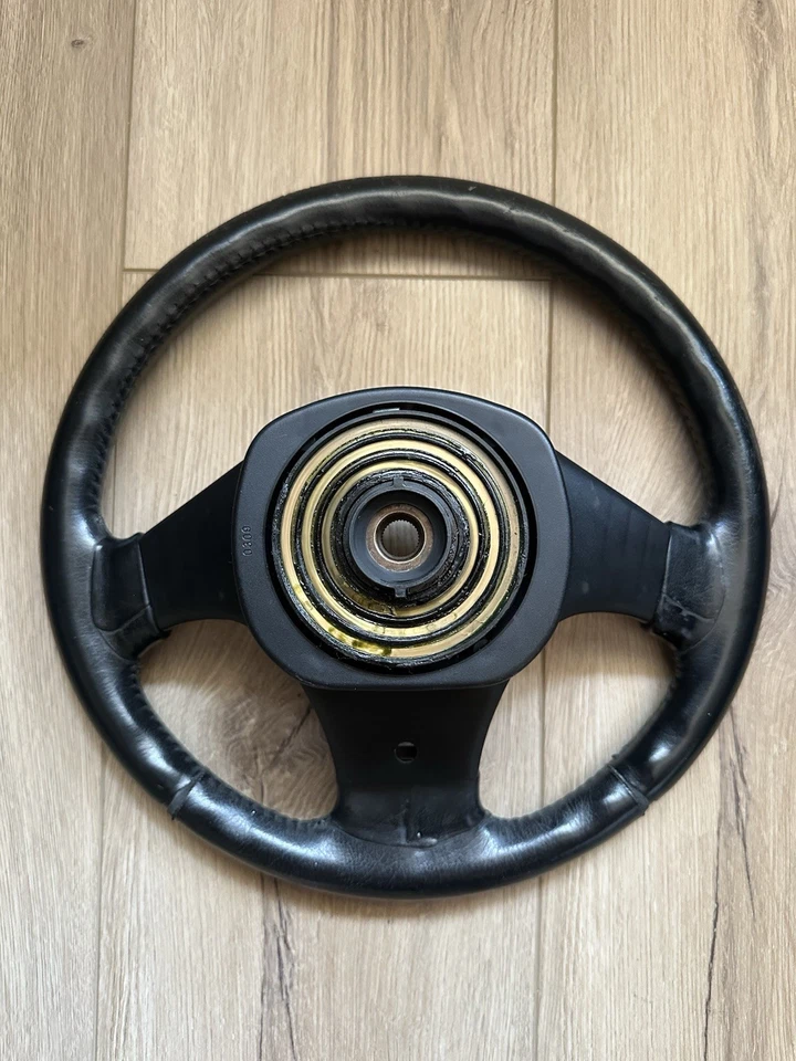 Nissan 300ZX Z32 1990-96 OEM volante de cuero. 3 radios. Foto 2 de 4