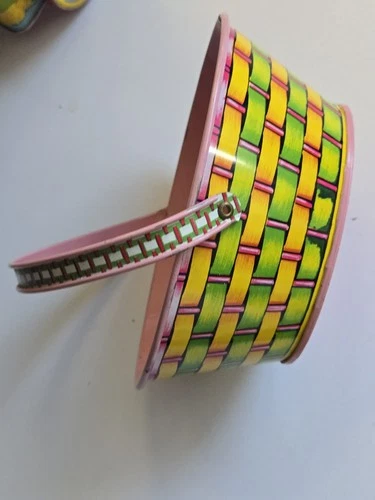 🟢 Vintage J.Chein CO.  Colorful Tin Toy Easter Basket 🟢