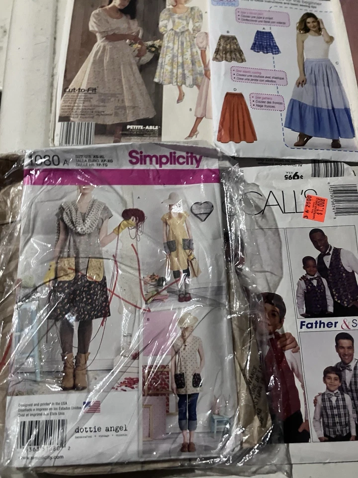 Lot of 11 Various Sewing Patterns Various Styles Sizes Crafting Clothing - Image 2 of 4