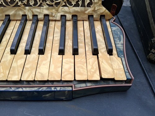 vintage hohner accordion READ - Picture 3 of 24