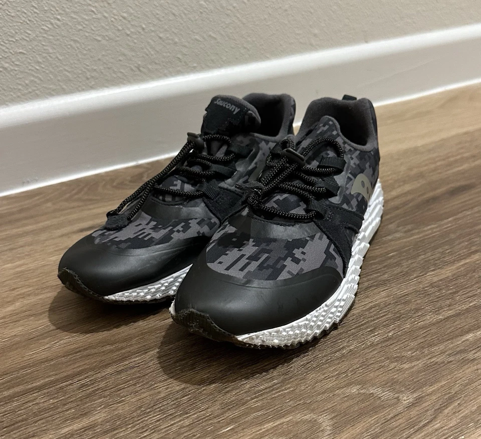 Saucony S-Voxel 9000, Camuflagem Cinza, Meninos Tamanho 5 - Imagem 2 de 4