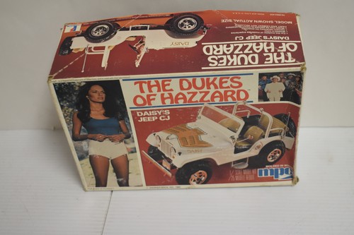 MPC Dukes of Hazzard Daisy's Jeep CJ 1/25 Scale Model Kit 1-0662   (JKH83)