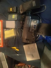 Sony CCD-TRV12 26X digital zoom 8mm Video8 Camcorder Camera With Bag And Extras