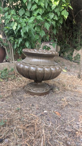 Vase Médicis à godrons en fonte par Alfred CORNEAU à Charleville XIXème - Foto 8 di 11