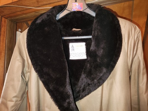 London Fog Maincoats Women's Tan Belted Trench lined Winter Coat w/belt Size 8 - Picture 20 of 23