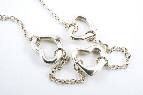 TIFFANY & Co. ELSA PERETTI STERLING SILVER 5 OPEN HEART PENDANT NECKLACE - Picture 8 of 20