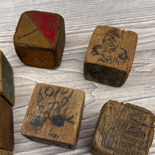 Lot of 13 Primitive Antique Children's Wooden Toy Blocks 1920s - Picture 6 of 7