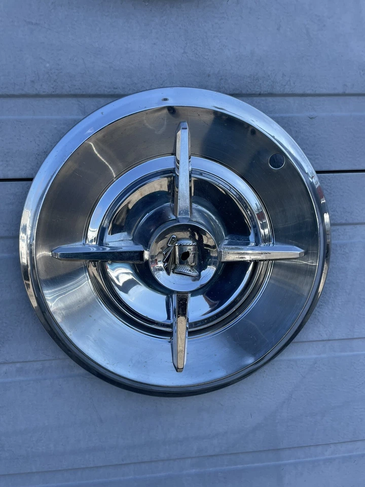 Dodge Royal Lancer 1957-58 usado tapacubos 14” raro fabricante original convertible hermoso conjunto de 4 Foto 4 de 4