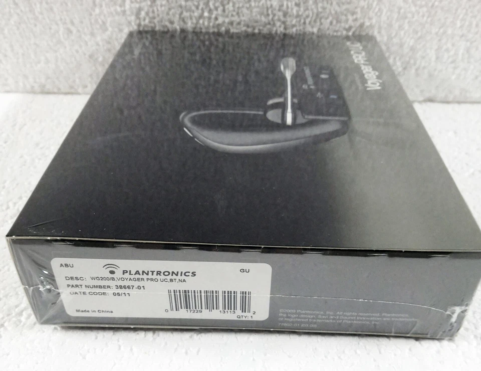 Plantronics WG200/B Voyager Pro UC Bluetooth Ear-Hook USB Headset for Computer - Image 2 of 4