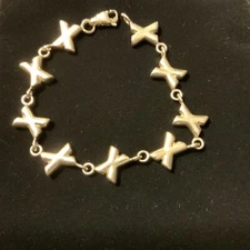 925 Sterling Silver Hugs and Kisses Symbol - X Link  Bracelet - 7.5" - 22grams
