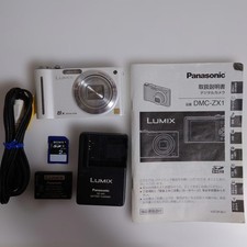 Fotocamera digitale Panasonic LUMIX DMC-ZX1 modello compatto bianco