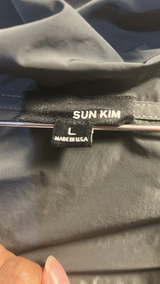 Nueva chaqueta ligera acanalada SUN KIM gris oscuro Sydney para mujer Foto 2 de 4