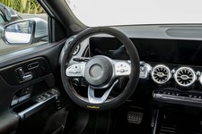 Coprivolante Auto Nero Universale Antiscivolo Pelle Eco Pelle Grip Morbido Coper - Miniatura 2