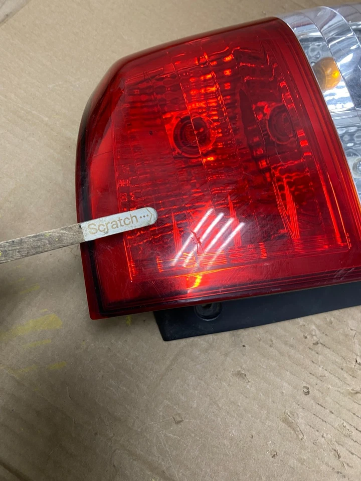 Задний фонарь правосторонний для Kia Carnival 2006–2011 годов выпуска U0805 PS - Изображение 4 из 4