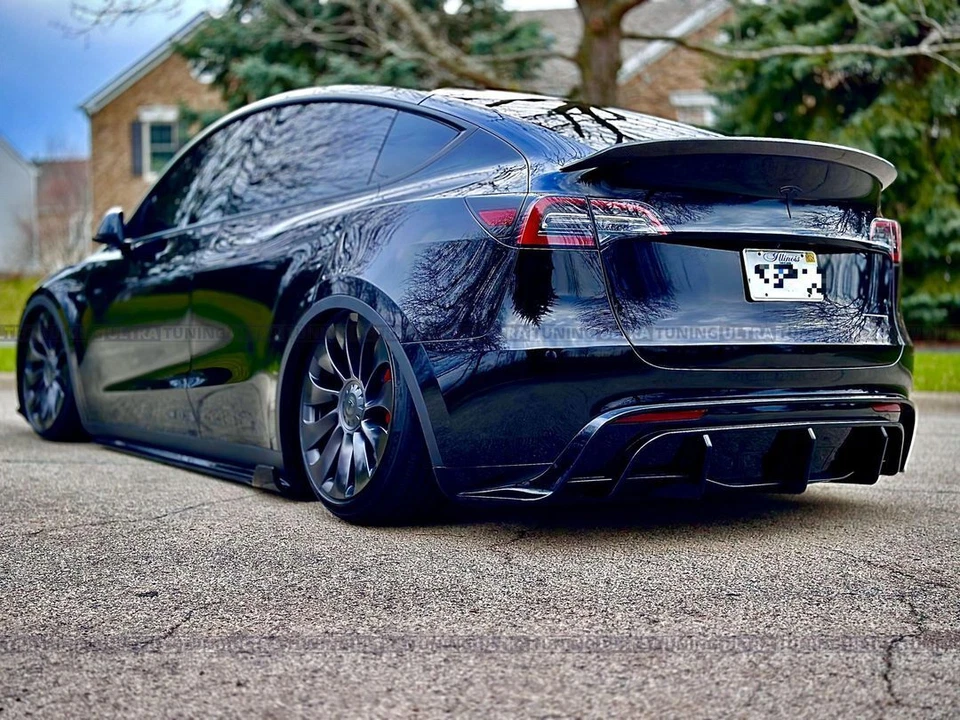 For Tesla Model Y 2017-2024 Upgrade Rear Diffuser Track Style Light 2X Foto 3 de 4