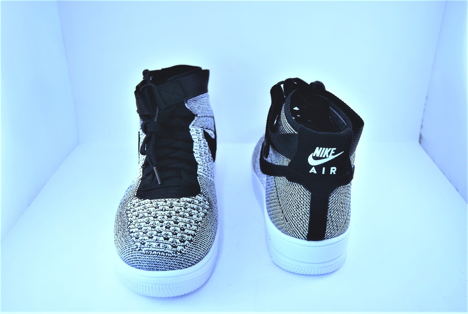 Nike uomini af1 ultra flyknit metà nero / bianco nero Nike flyknit uomini af1 ultra flyknit Nike metà nero / bianco nero 69885a