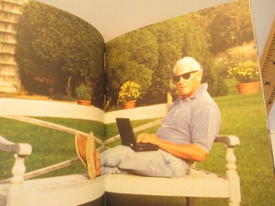 art / design CHAIRMAN ROLF FEHLBAUM by Tibor Kalman 1997 Lars