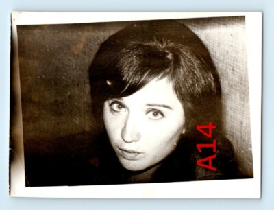 FACE GIRL CLOSE UP Woman Photo Vintage a14