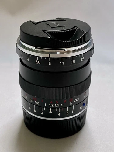 Carl Zeiss Biogon 21mm f2.8 ZM T* Leica M Lens MINT