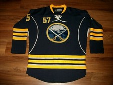 BUFFALO SABRES TYLER MYERS REEBOK HOCKEY JERSEY SIZE 52 W/FIGHT STRAP NICE SHAPE