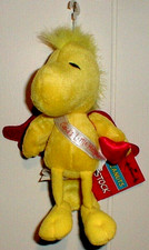 Snoopy Peanuts Woodstock Valentines Plush Hallmark Cupids Little Helper
