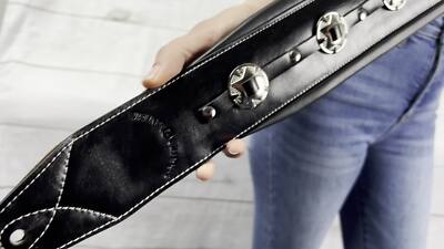 Cinturino Concho Imbottito In Pelle Nera Con Grana Albania - Foto 10