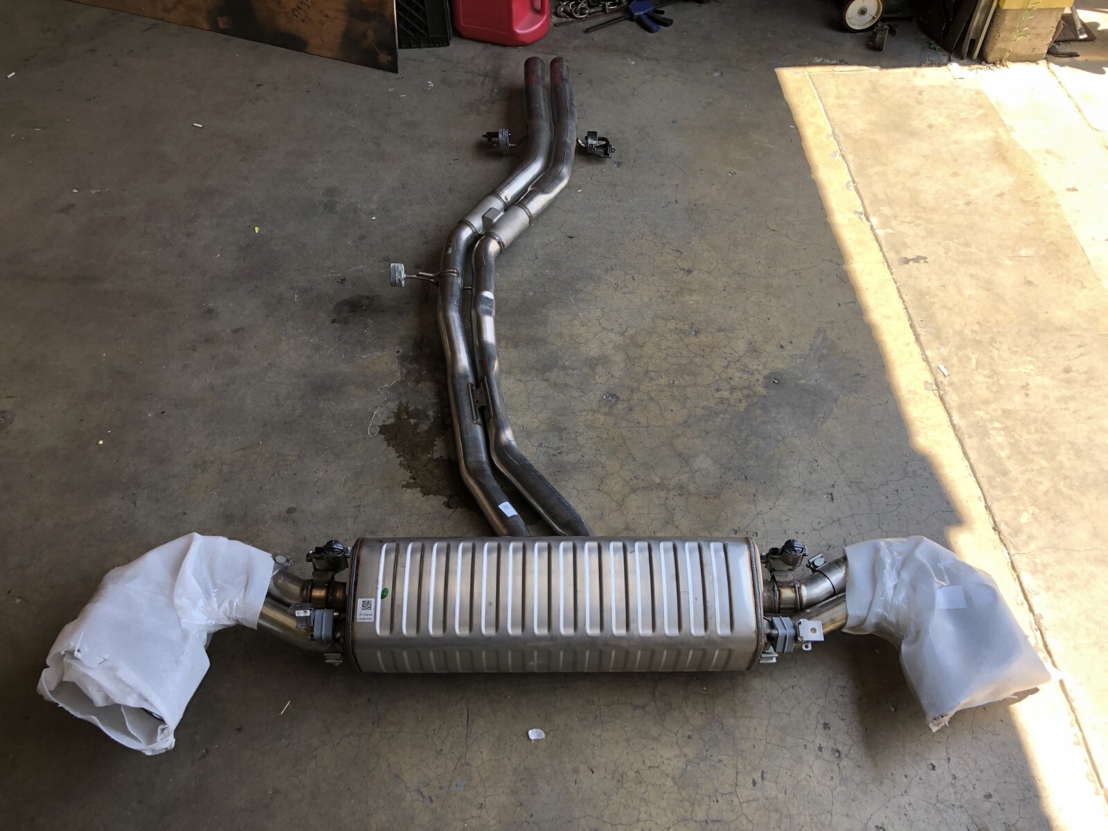 LAMBORGHINI URUS S FACTORY EXHAUST MUFFLER SYSTEM OEM 4M8253078AT