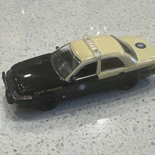 GreenLight Hot Pursuit 2008 FORD CROWN VICTORIA Florida Highway Patrol - RARE 