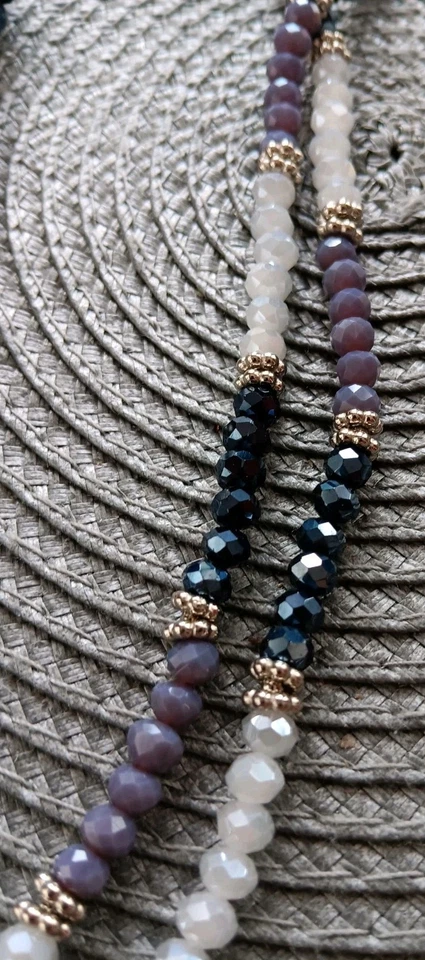 VERA WANG, anudado púrpura, blanco y negro, vidrio facetado con collar de borla, 44" Foto 4 de 4