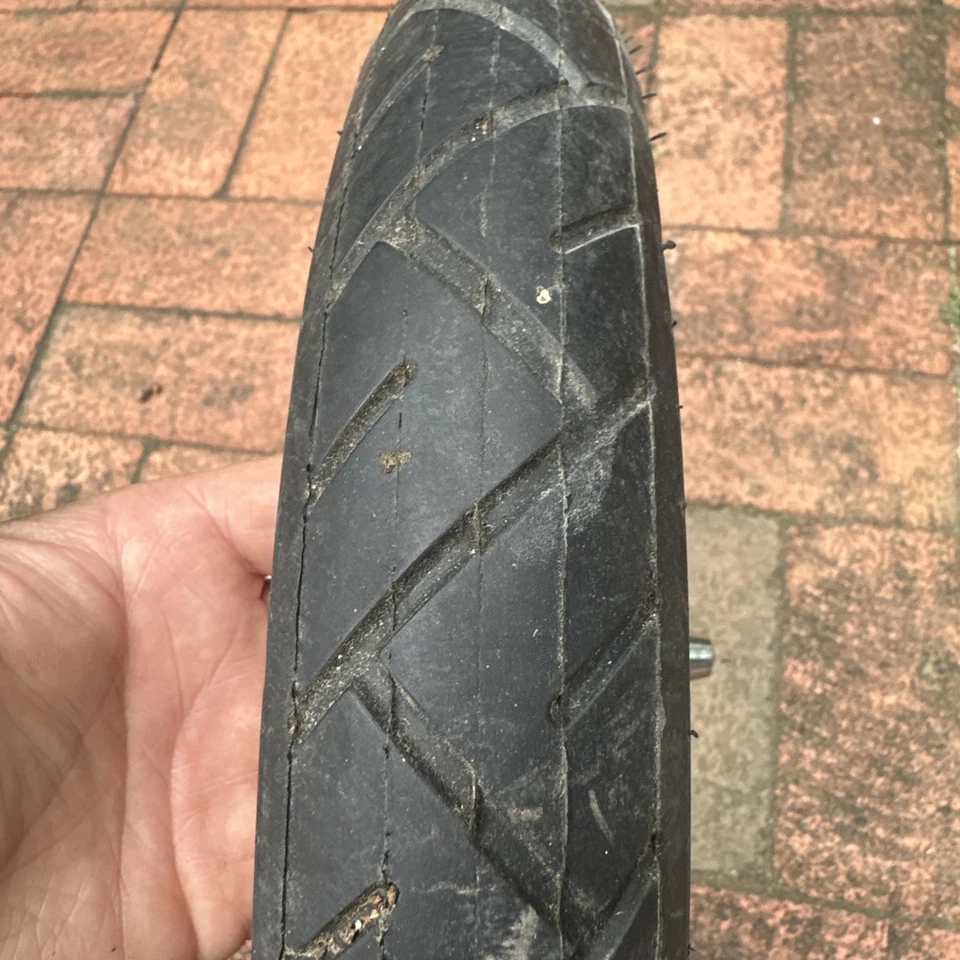 Rueda delantera para cochecito Schwinn Jogger - 16" - liberación rápida Foto 4 de 4