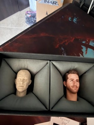 1/6 DTS Ryan Reynolds/Deadpool 2 pack sculpts 1 of 40 made