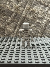 LEGO&reg; Robo Skeleton - The Lego Movie - 70817 70814 70807 (tlm048) Minifigure
