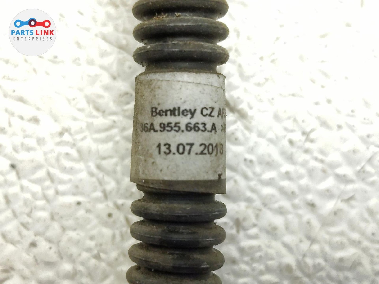 Bentley Bentayga 2016-2020 LEFT Washer hose