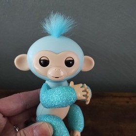 Fingerlings Interactive Baby Pet Turquiose Blue Glitter Monkey WowWee- Works