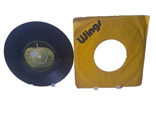 PAUL McCARTNEY & WINGS - JET 7'' SINGLE R 5996 APPLE 1ST PRESS 1974 PRONG CENTRE