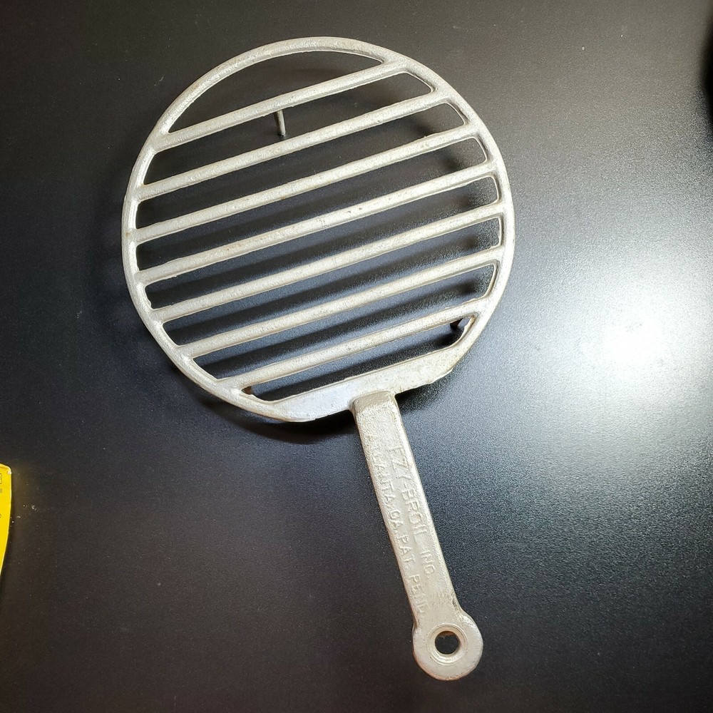 Vintage EZY-BROIL Atlanta   Aluminum Broil Handled Rack Trivet