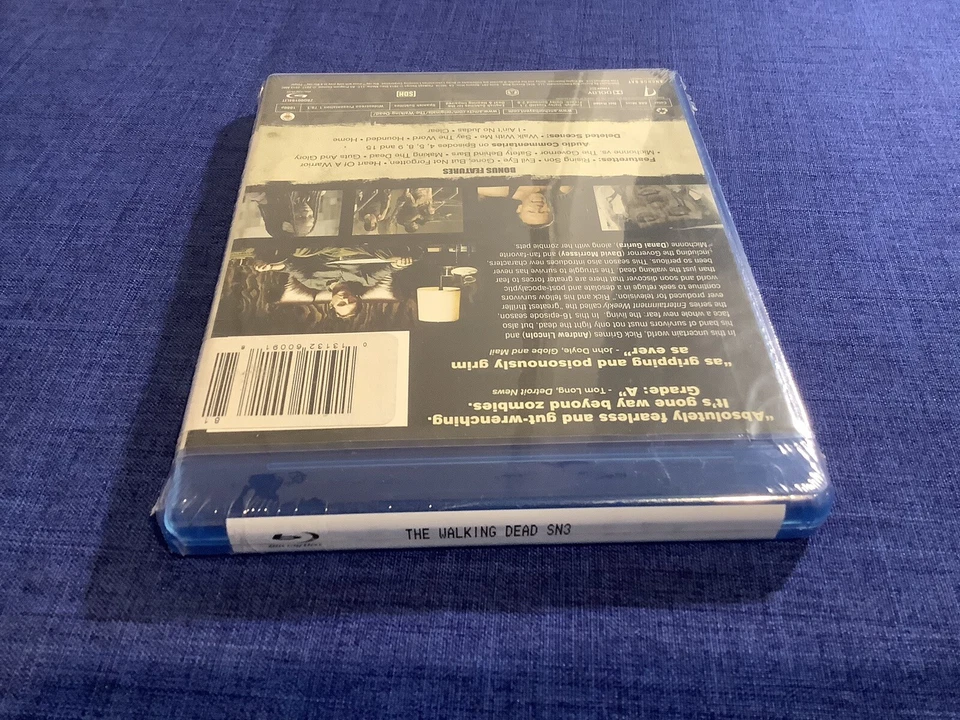 WALKING DEAD: SEASON 3 (BLURAY) Brand New Sealed Region A Horror - Image 3 of 3