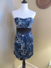TRIXXI BRAND STRAPLESS BLUE BLACK AND WHITE DRESS WITH TIE SIZE 9