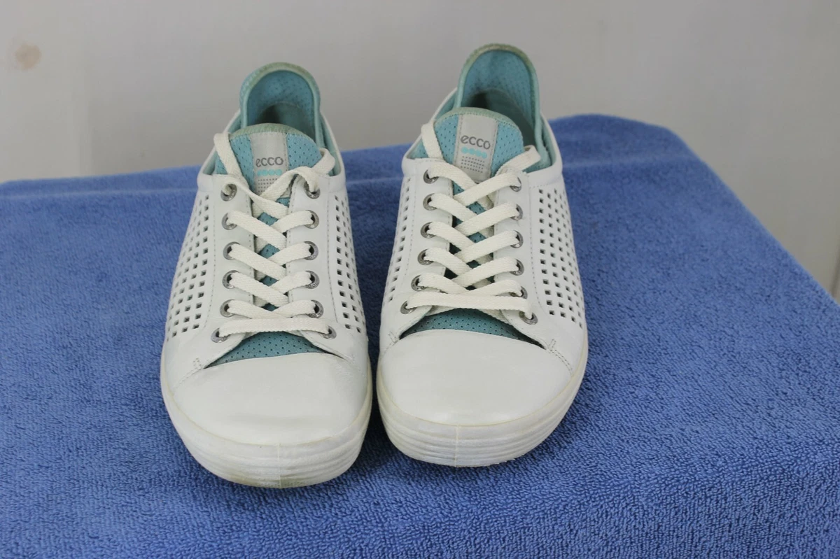 Ecco width top