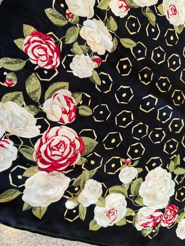 CARLISLE Black/Ivory Floral Hand Rolled Pure Silk Rectangle Scarf - Picture 3 of 4