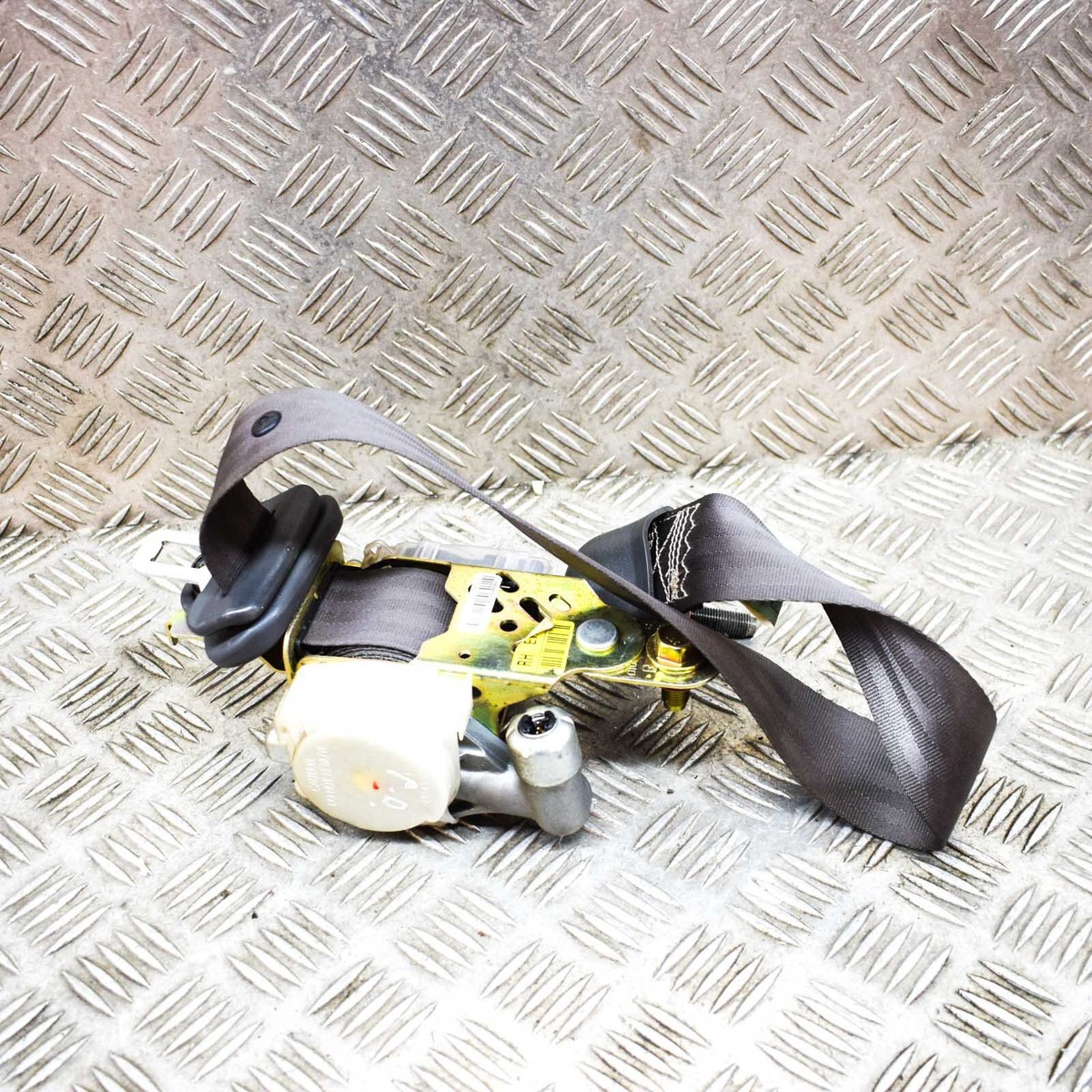 SSANGYONG KYRON 2.3 Front Right Seatbelt 74607-09010 2.30 Petrol